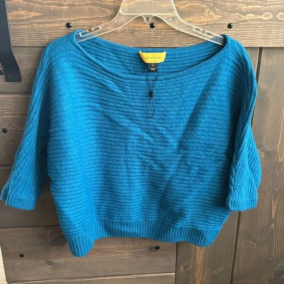 NWOT Gold Label St John Sweater - Picture 1 of 2